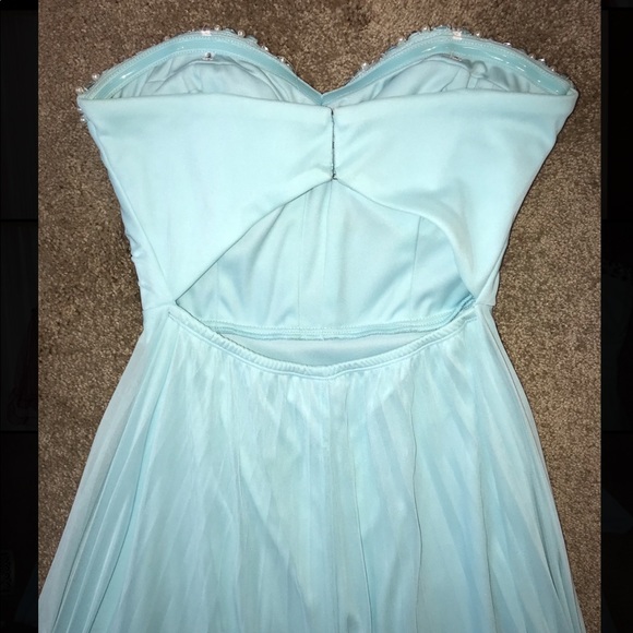 Prom Dress - Picture 4 of 7